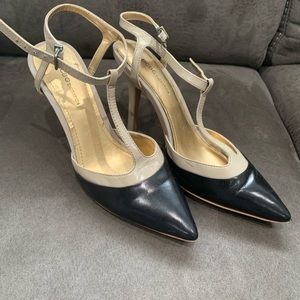 BCBG Sexy Pumps